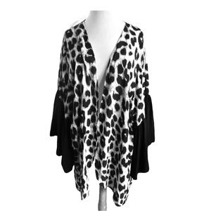 NWT Boutique G brand Animal print duster